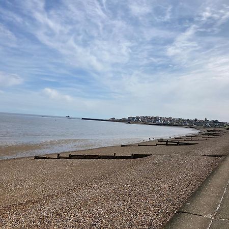 Seaview Holiday Rentals - Seawall Whitstable Exterior foto